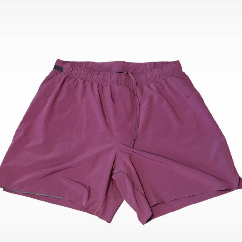 Men's Medium Lululemon Athletic Shorts in Plum